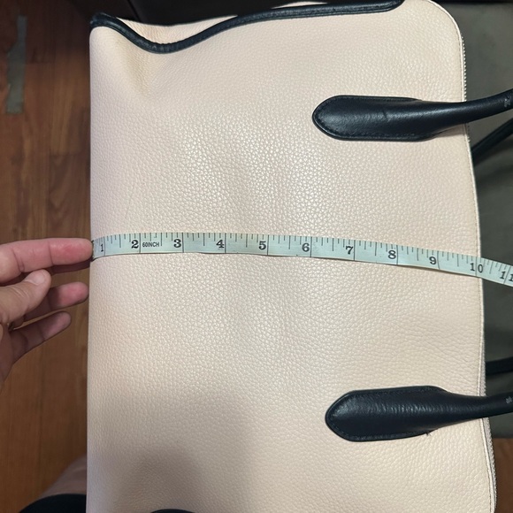 kate spade pink leather shoulder bag with storybook inside. - Picture 11 of 14